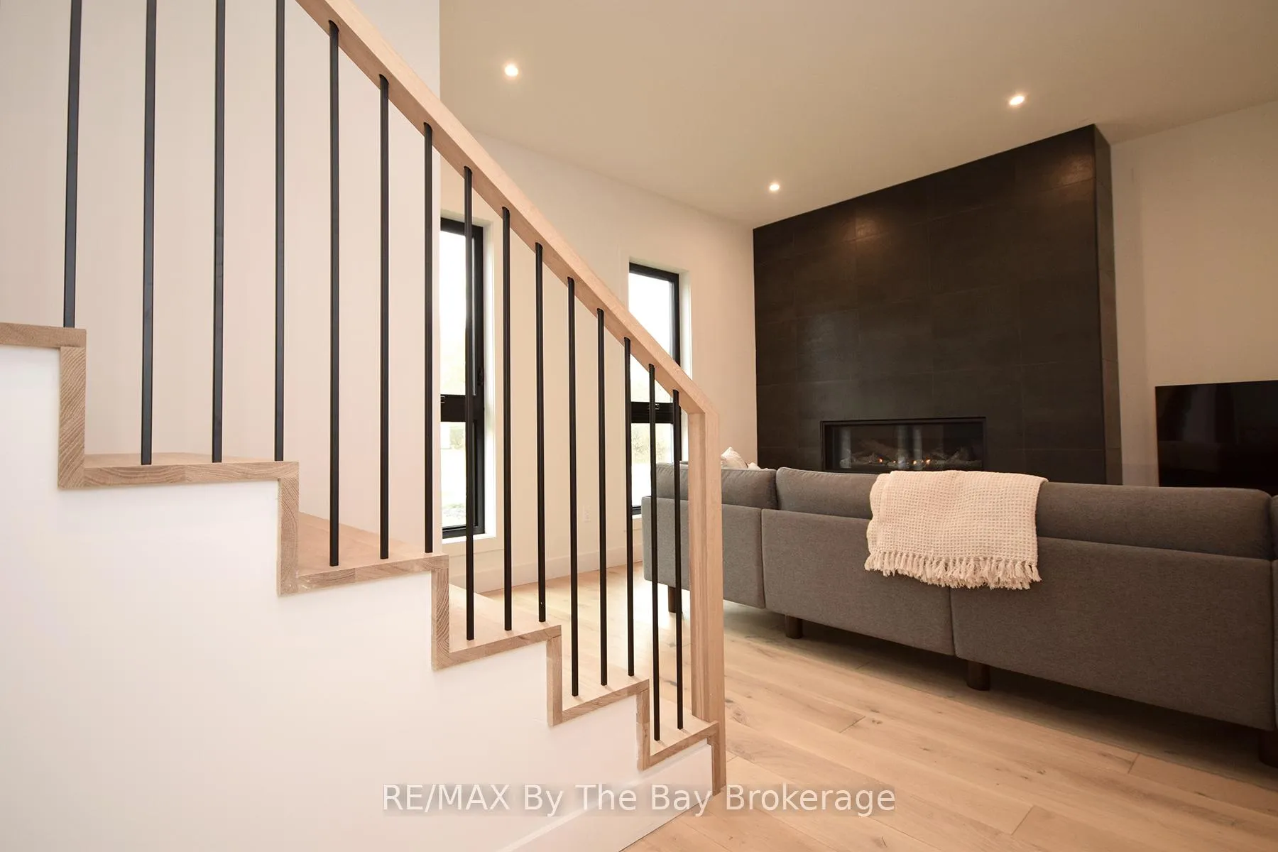 Photo 19 of 49 Broadview Street, Collingwood — HOMEH