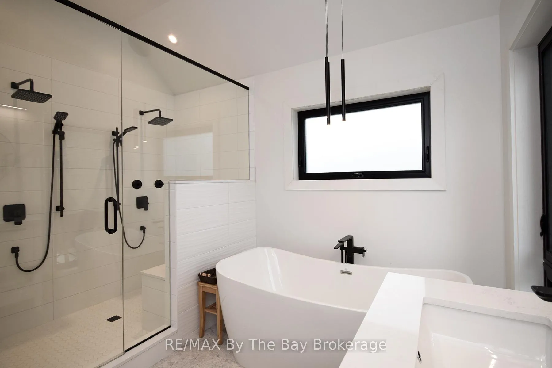 Photo 36 of 49 Broadview Street, Collingwood — HOMEH