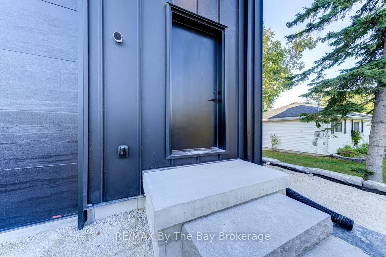Photo 39 of 49 Broadview Street, Collingwood — HOMEH