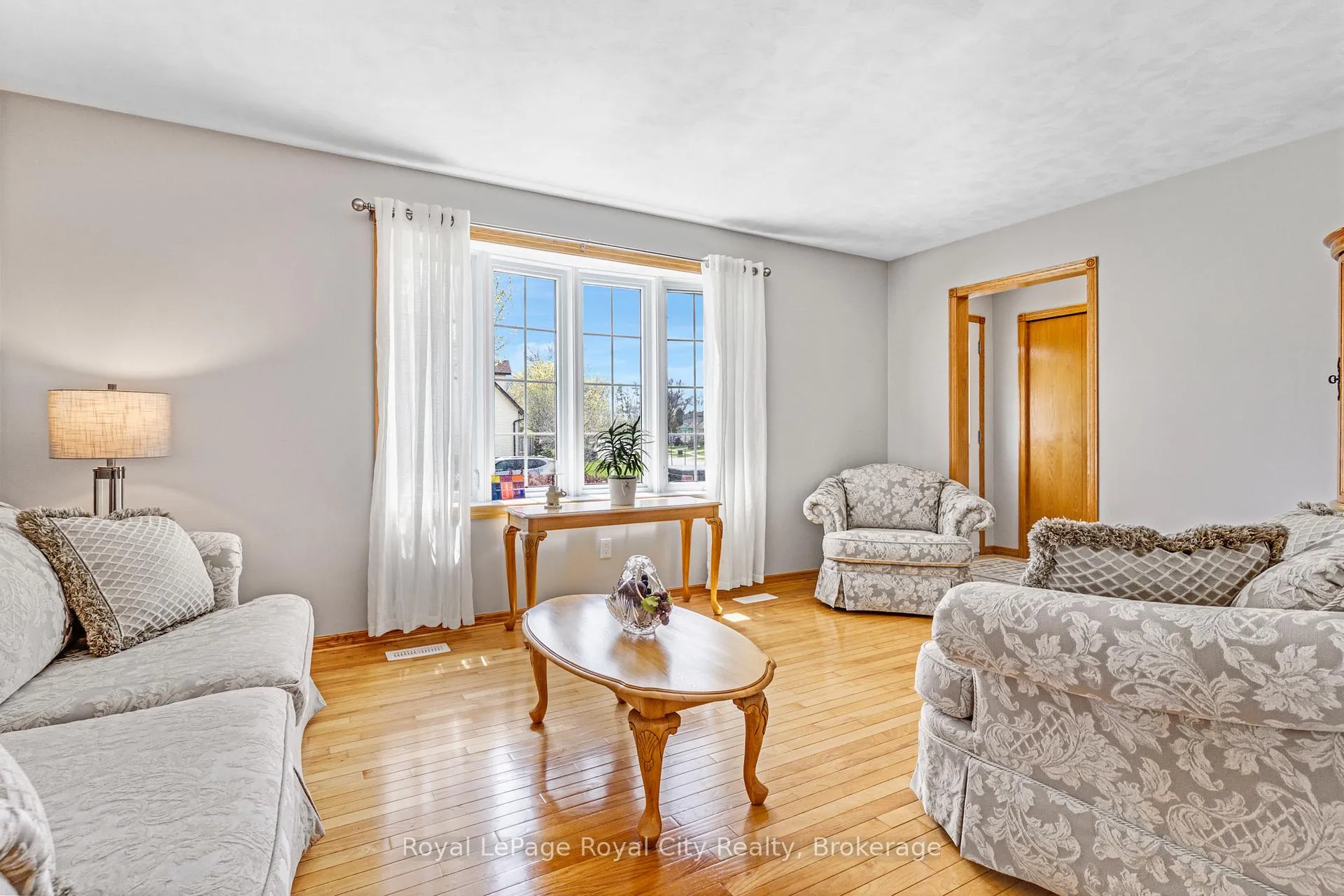 Photo 11 of 169 Johanna Drive, Cambridge — HOMEH