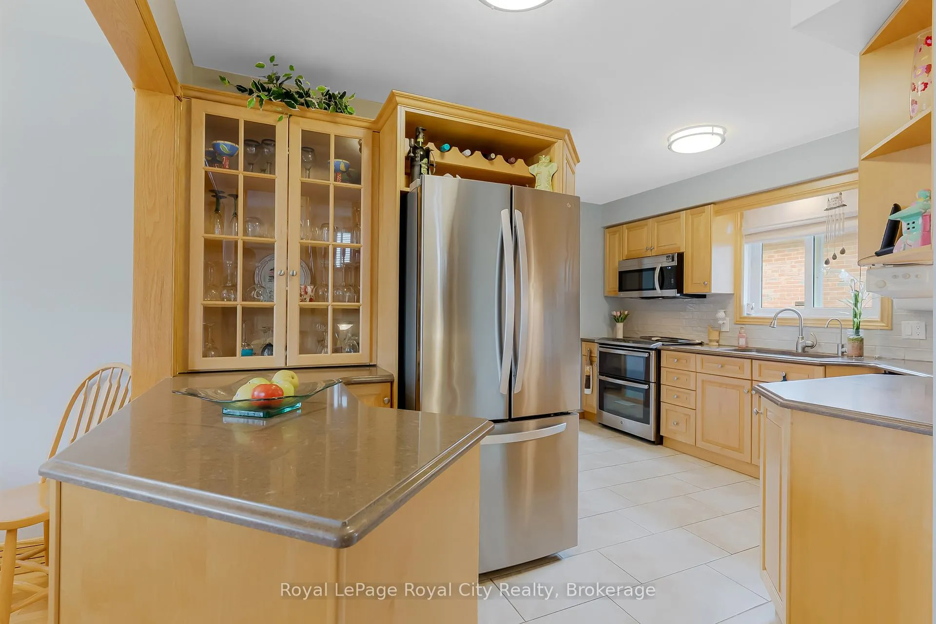 Photo 17 of 169 Johanna Drive, Cambridge — HOMEH