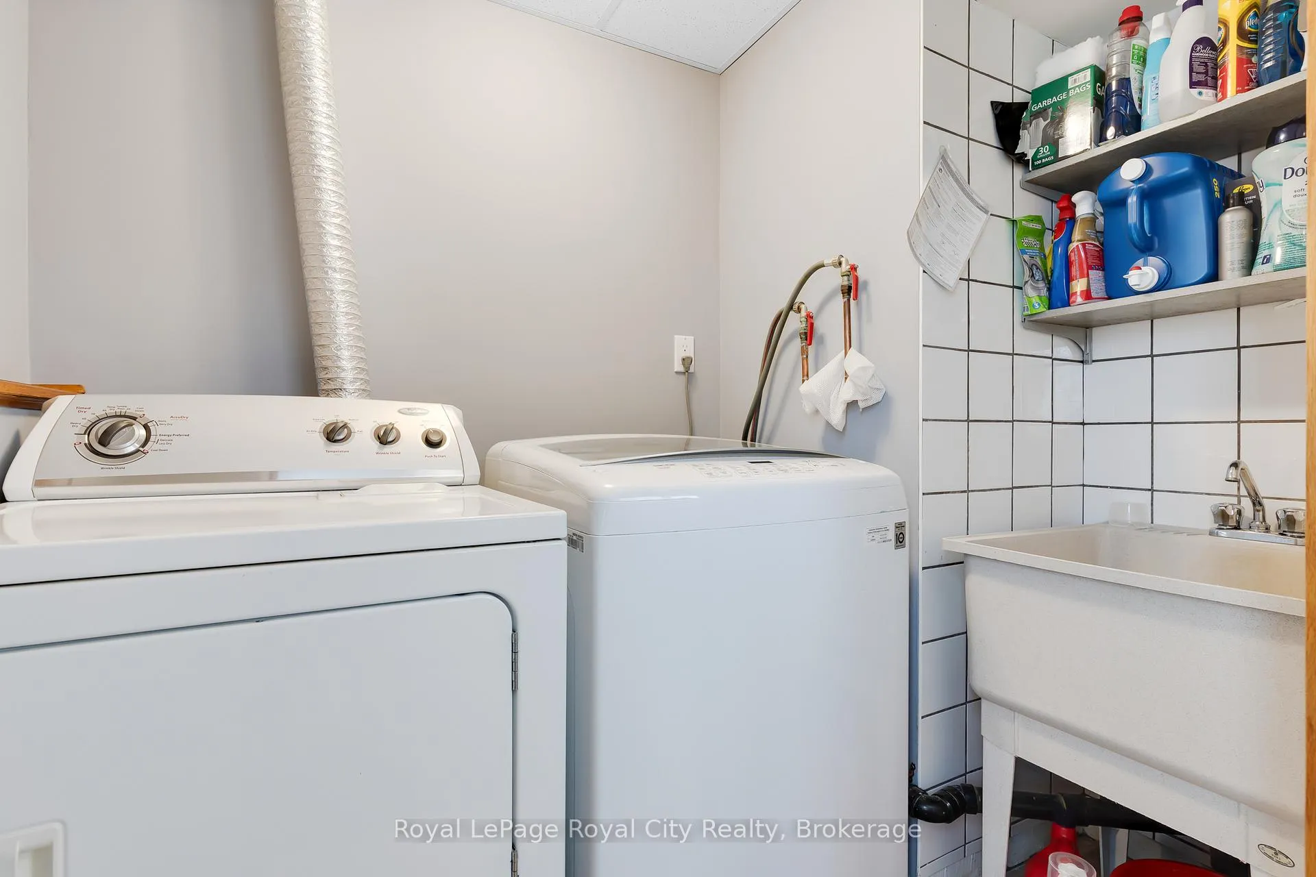 Photo 39 of 169 Johanna Drive, Cambridge — HOMEH