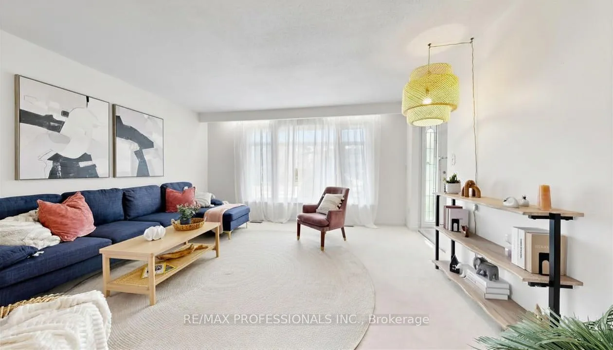 Photo 2 of 117 Mercury Road, Etobicoke, West Humber-Clairville — HOMEH