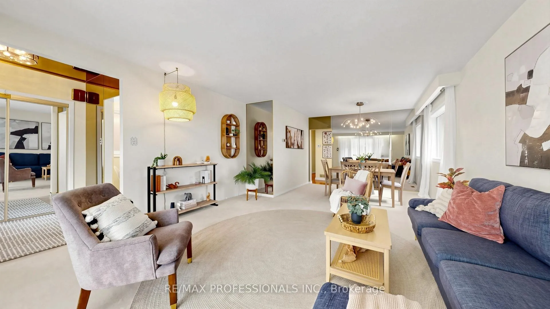 Photo 4 of 117 Mercury Road, Etobicoke, West Humber-Clairville — HOMEH