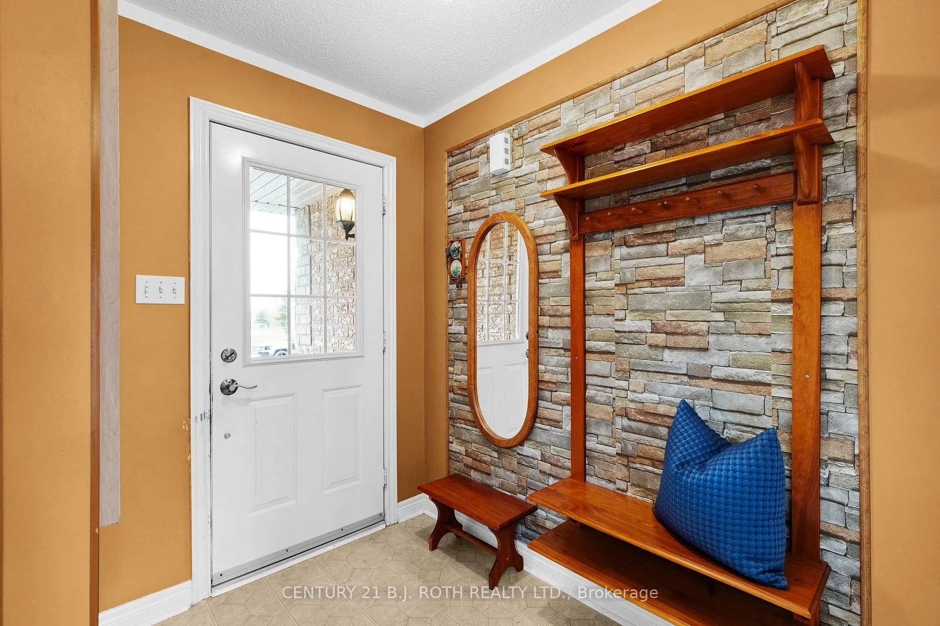 Photo 4 of 119 Holly Meadow Road, Barrie, Holly — HOMEH