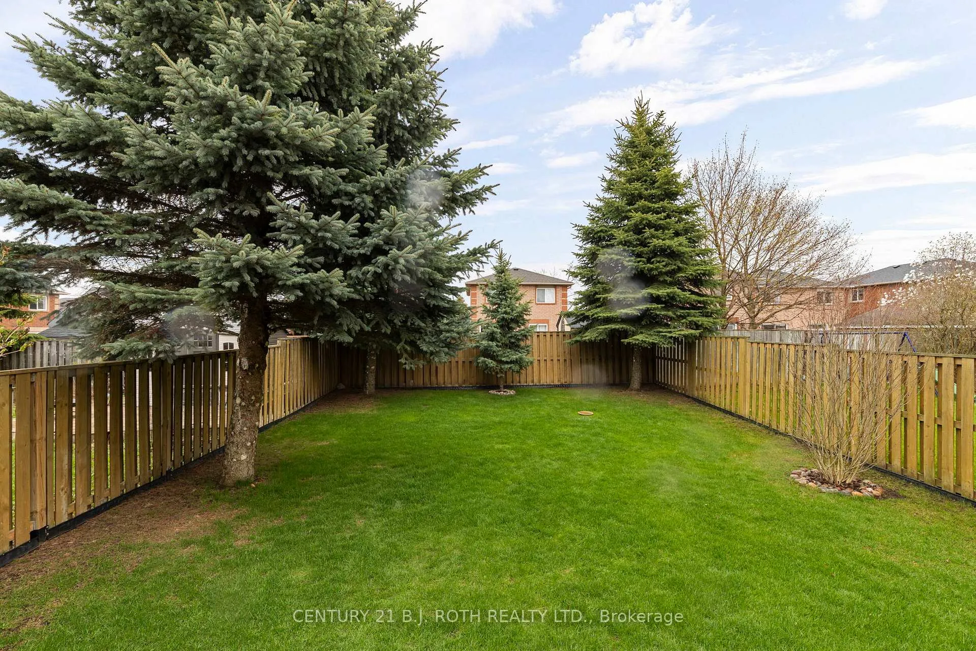 Photo 23 of 119 Holly Meadow Road, Barrie, Holly — HOMEH