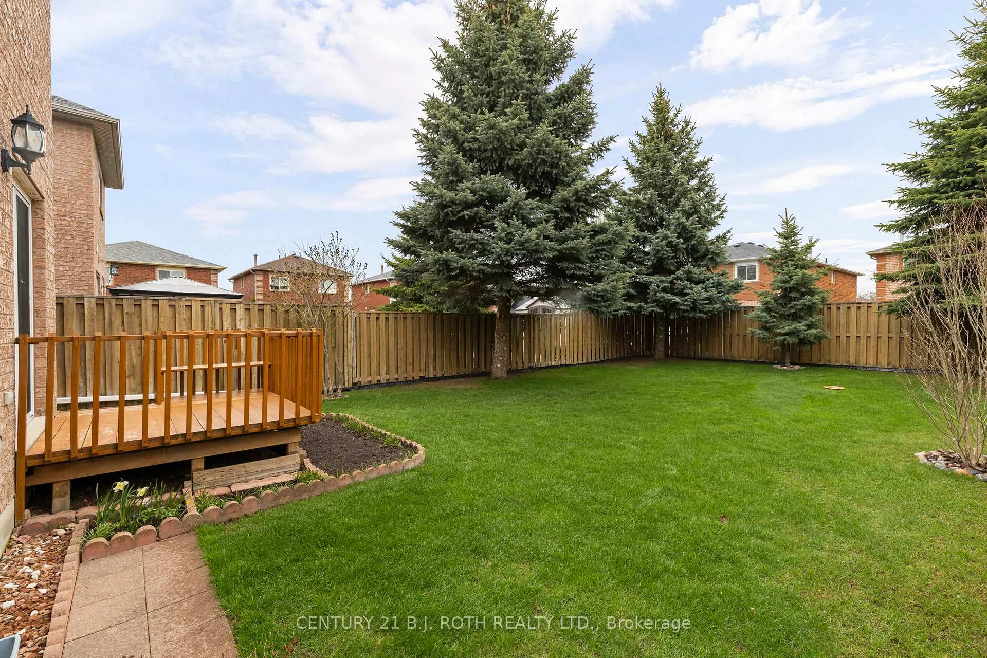 Photo 24 of 119 Holly Meadow Road, Barrie, Holly — HOMEH