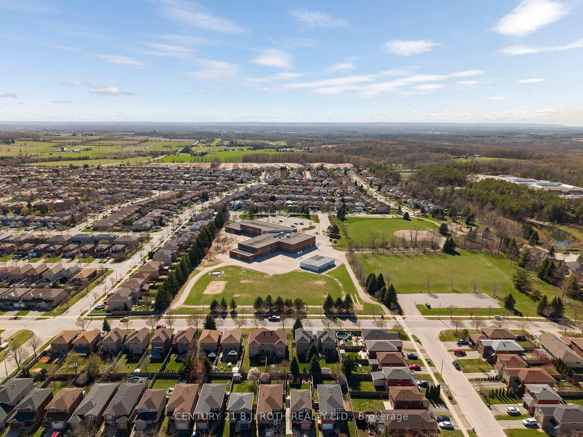 Photo 30 of 119 Holly Meadow Road, Barrie, Holly — HOMEH