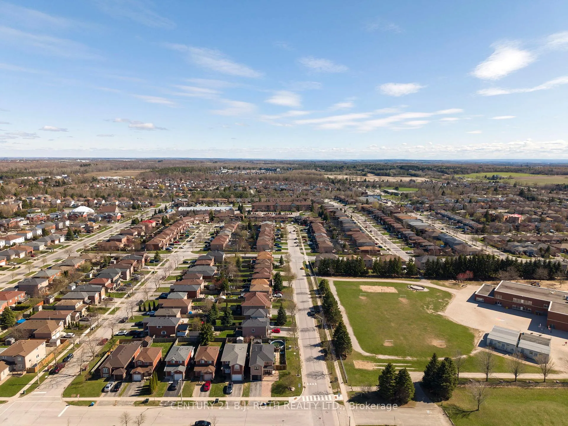 Photo 31 of 119 Holly Meadow Road, Barrie, Holly — HOMEH