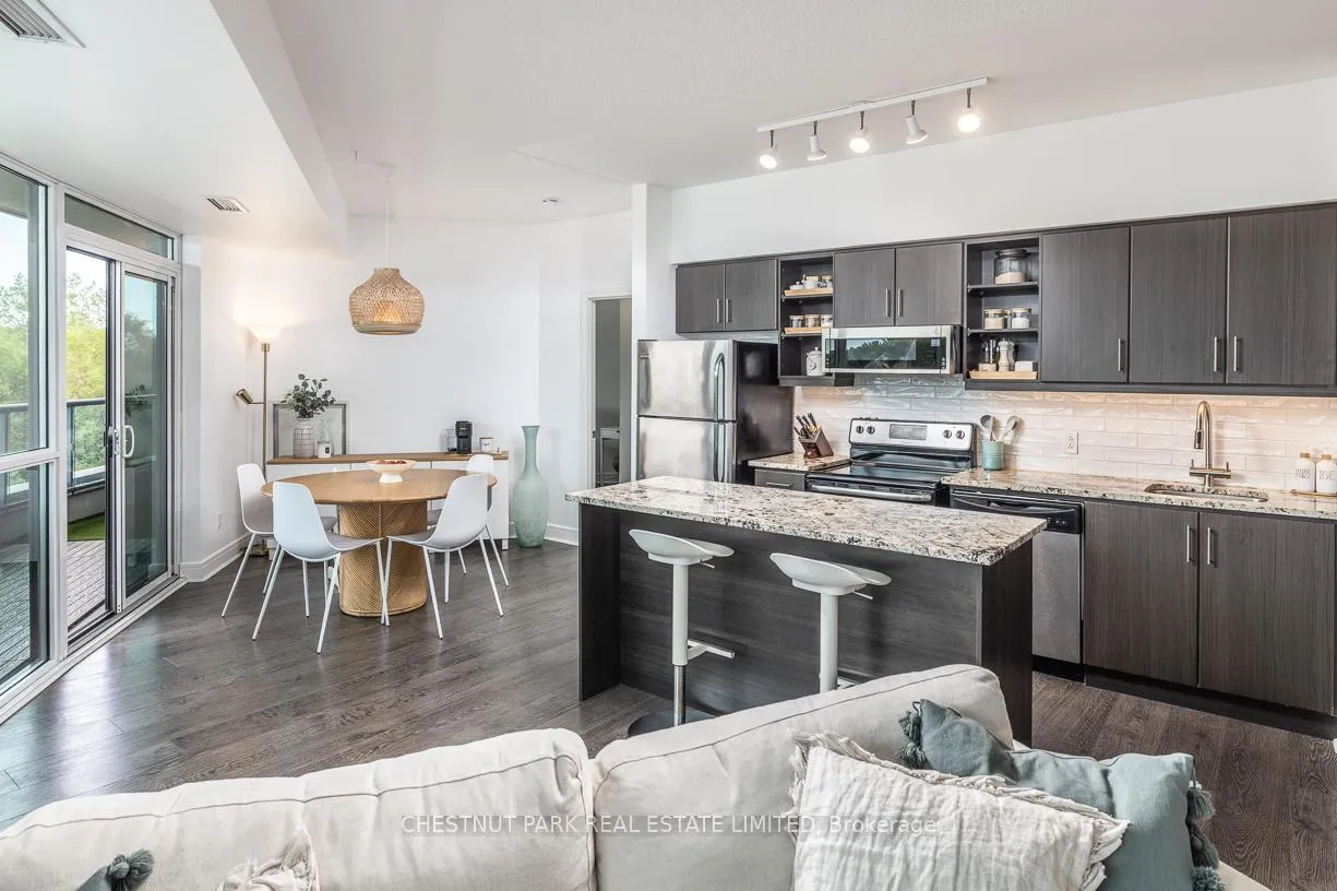 Photo 7 of Unit 306, 35 Brian Peck Crescent, Toronto, Thorncliffe Park — HOMEH