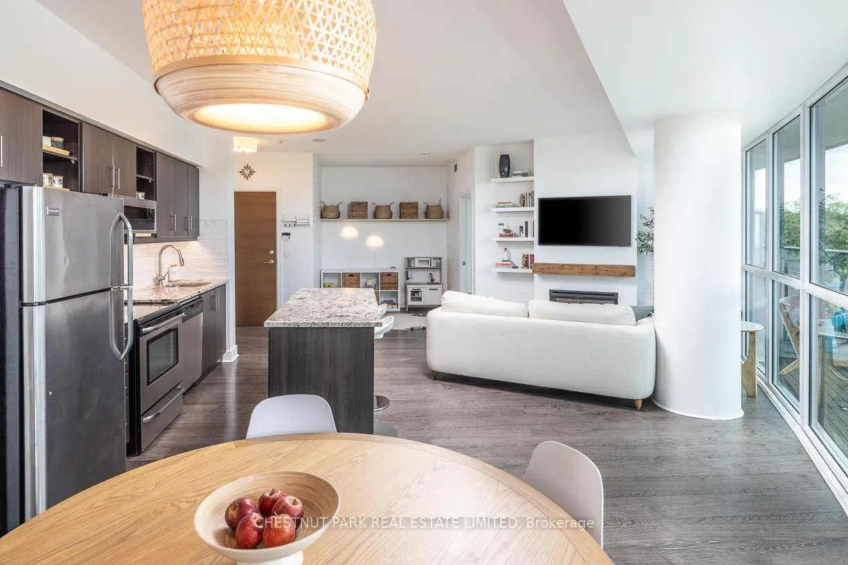 Photo 10 of Unit 306, 35 Brian Peck Crescent, Toronto, Thorncliffe Park — HOMEH