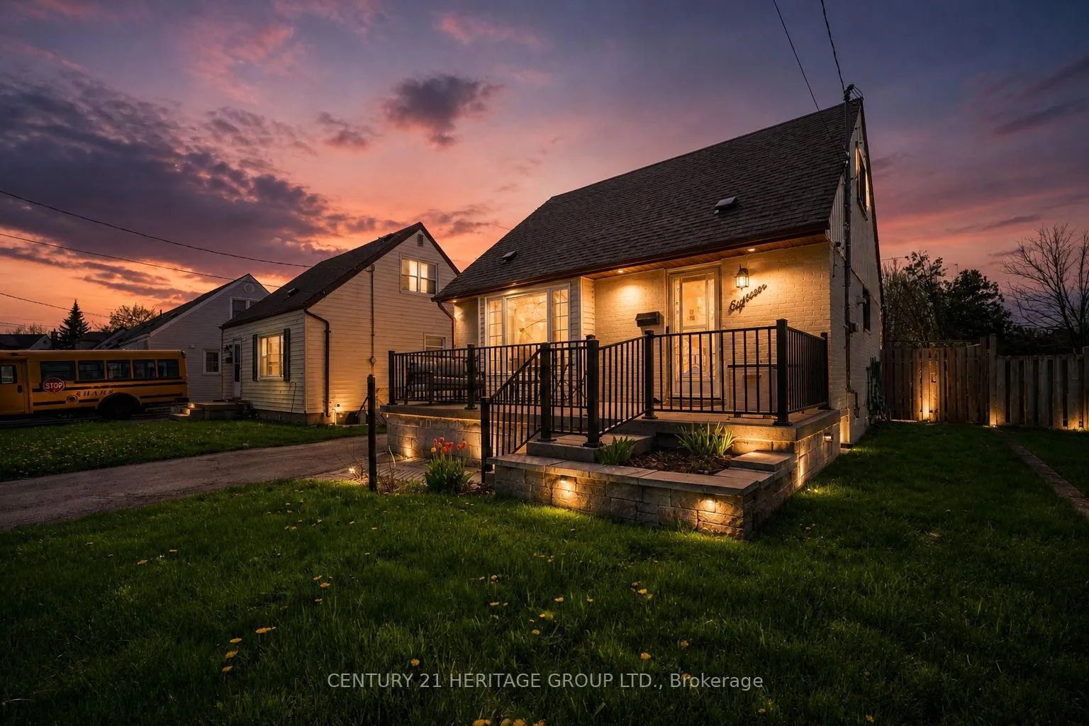 Photo 1 of 18 Armstrong Avenue, Hamilton, McQuesten — HOMEH