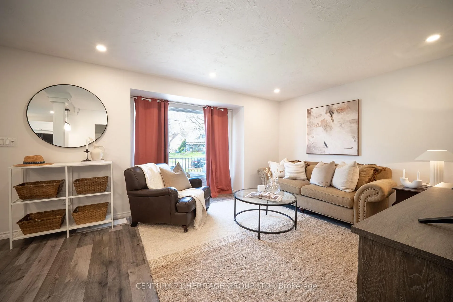 Photo 8 of 18 Armstrong Avenue, Hamilton, McQuesten — HOMEH