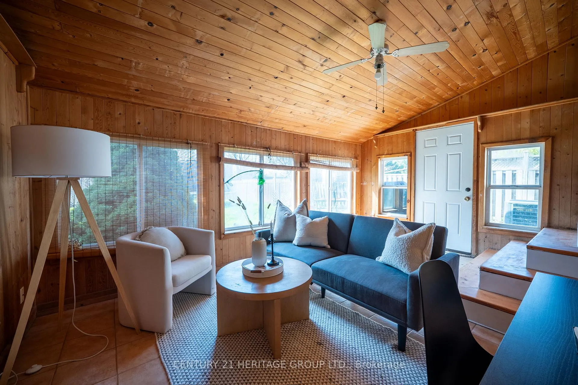 Photo 24 of 18 Armstrong Avenue, Hamilton, McQuesten — HOMEH