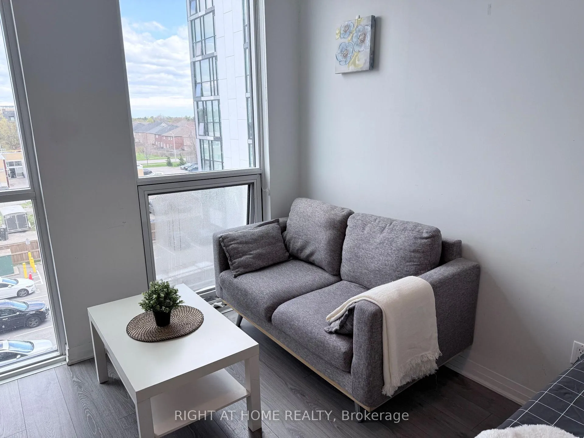 Photo 4 of Unit 441, 1900 Simcoe Street N, Oshawa, Samac — HOMEH