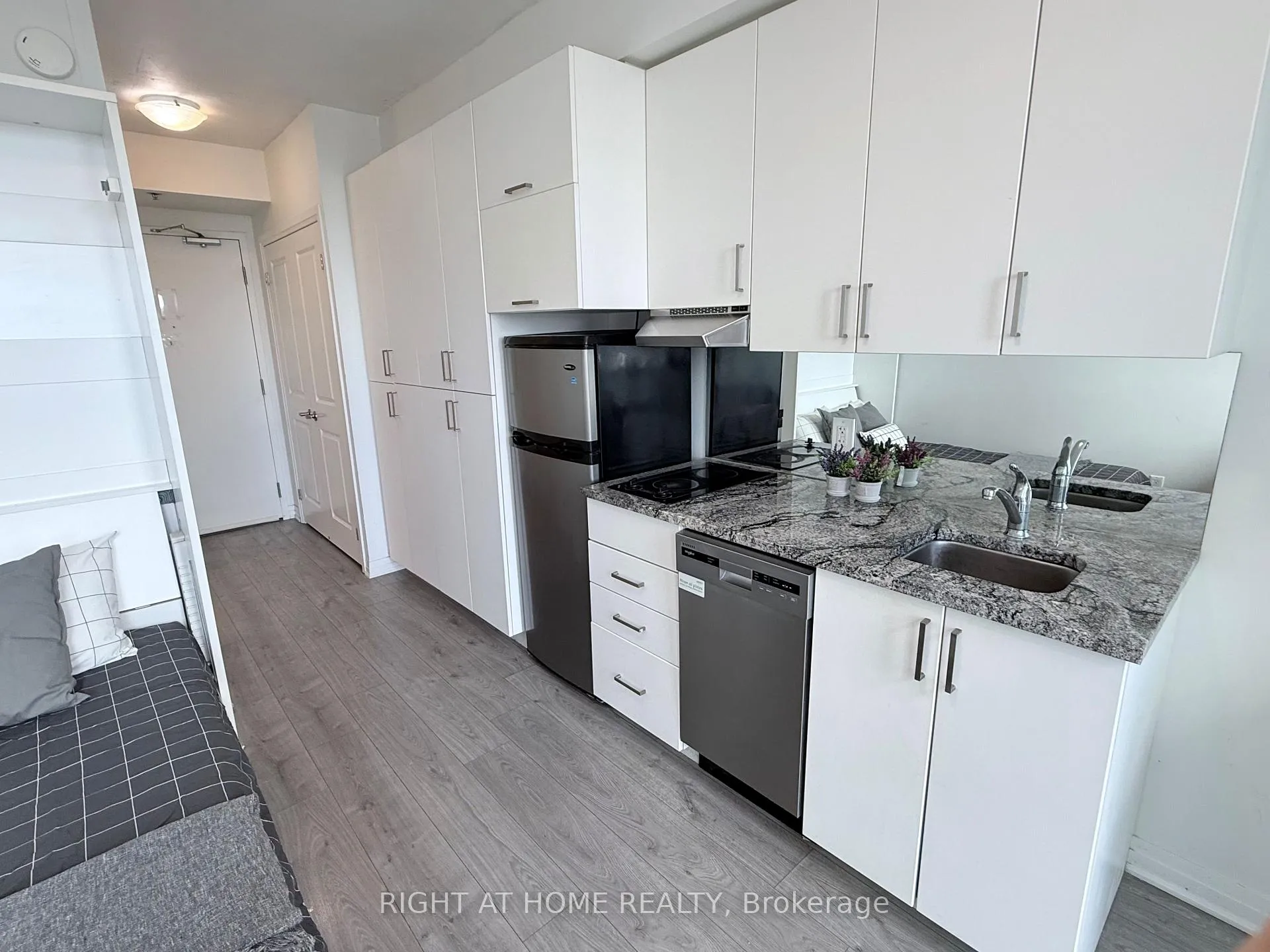 Photo 6 of Unit 441, 1900 Simcoe Street N, Oshawa, Samac — HOMEH