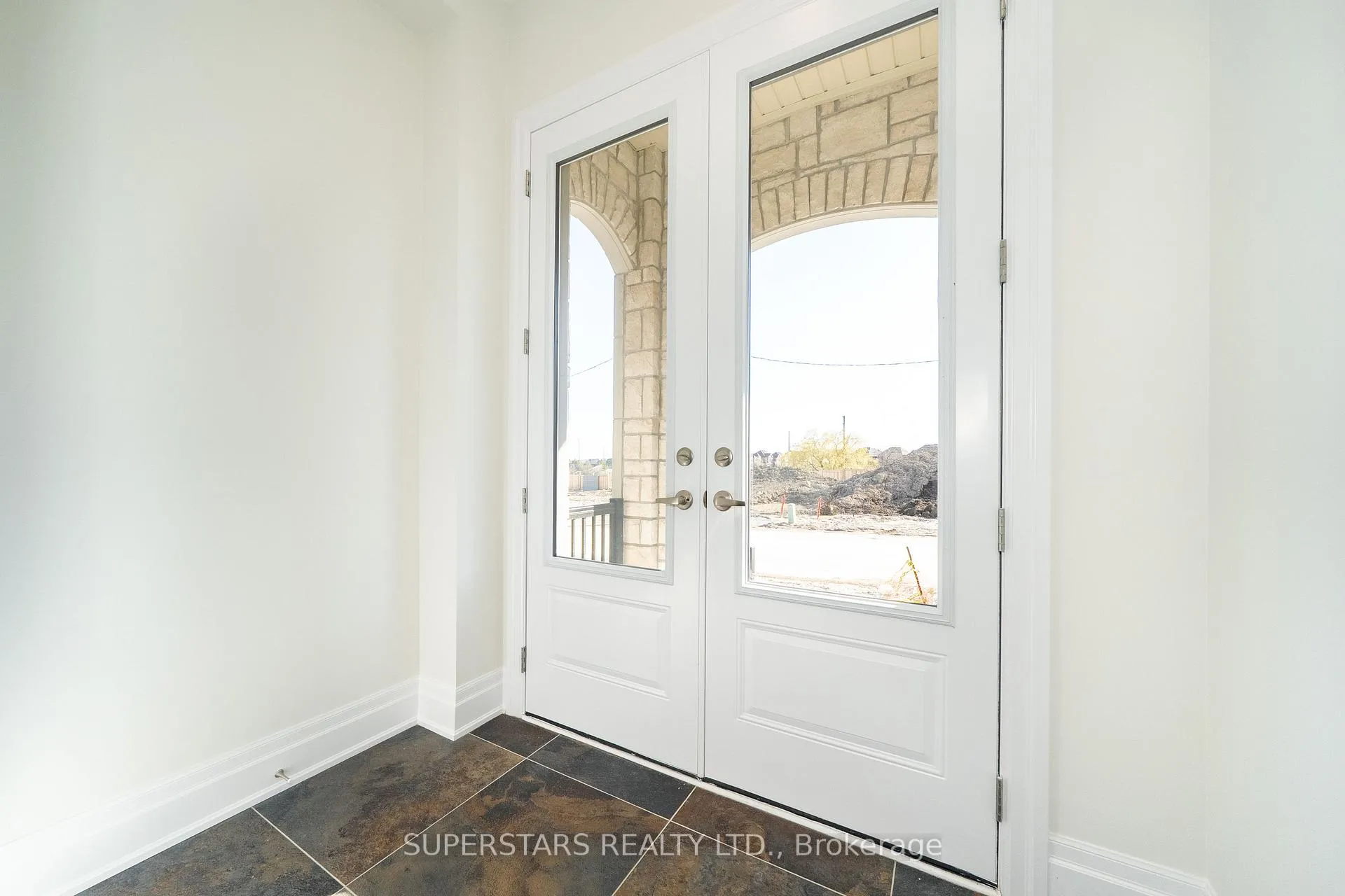 Photo 2 of 215 Archerhill Circle, Aurora, Aurora Grove — HOMEH
