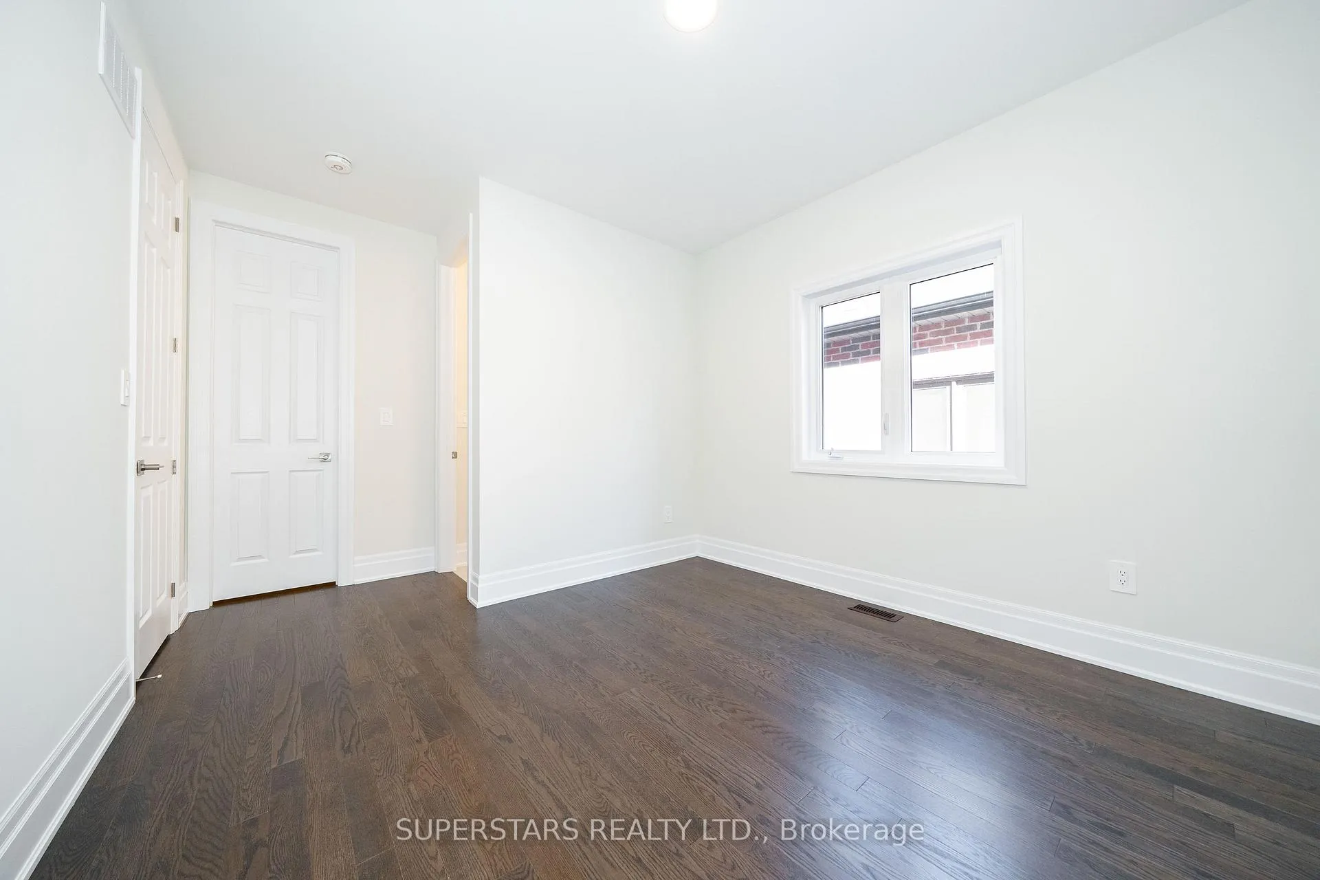 Photo 16 of 215 Archerhill Circle, Aurora, Aurora Grove — HOMEH