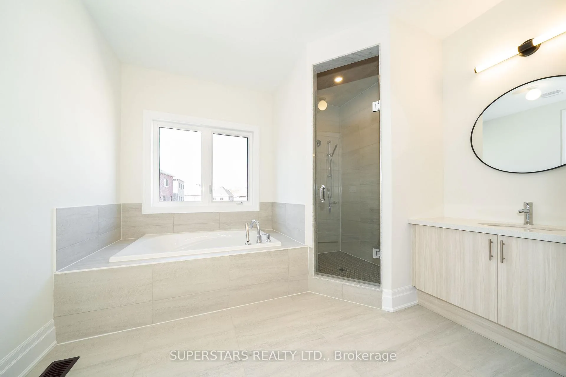 Photo 22 of 215 Archerhill Circle, Aurora, Aurora Grove — HOMEH