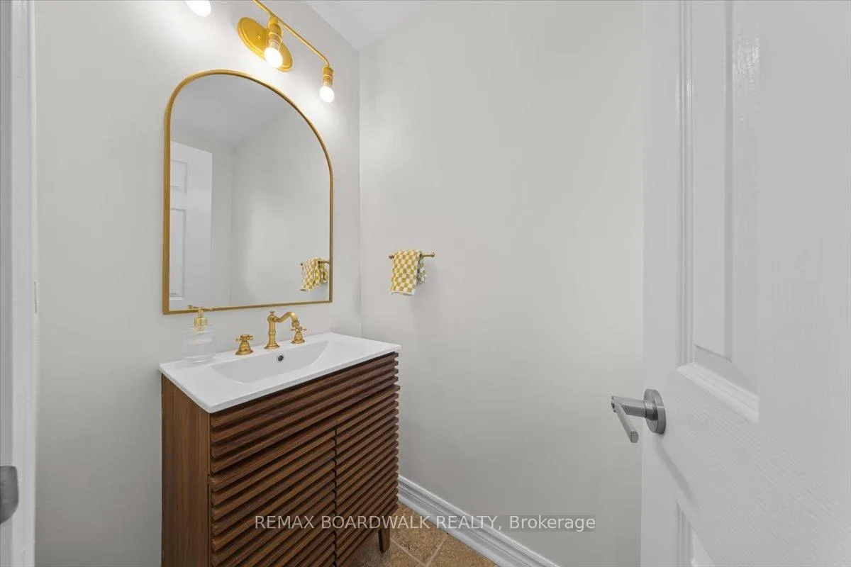 Photo 16 of 407 Sanderling Court, Ottawa, Chatelaine Village — HOMEH