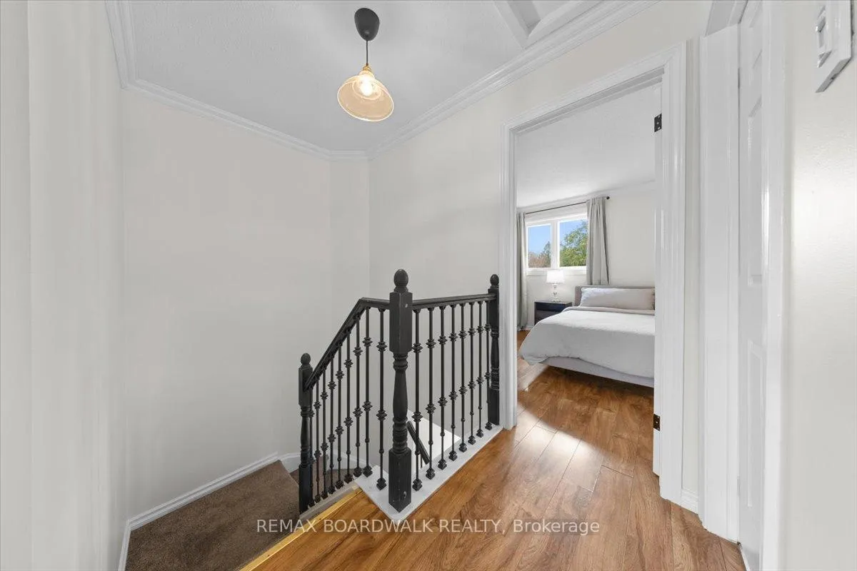 Photo 17 of 407 Sanderling Court, Ottawa, Chatelaine Village — HOMEH