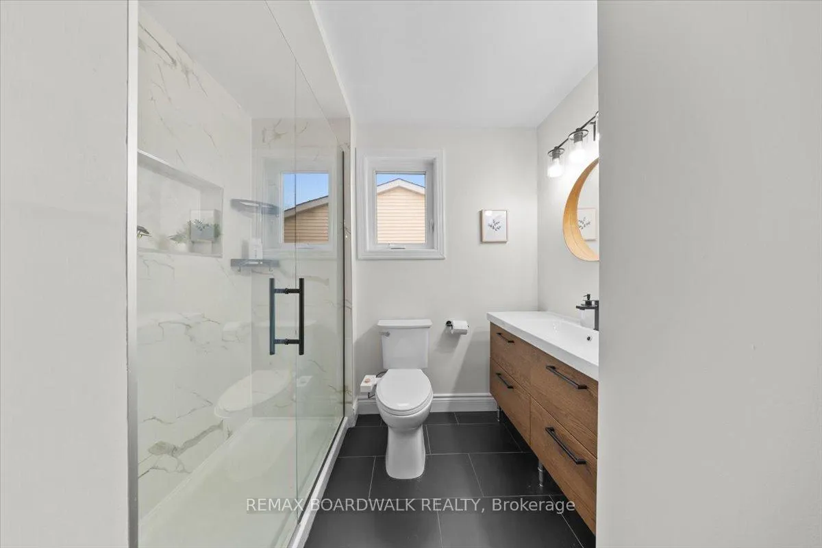 Photo 21 of 407 Sanderling Court, Ottawa, Chatelaine Village — HOMEH