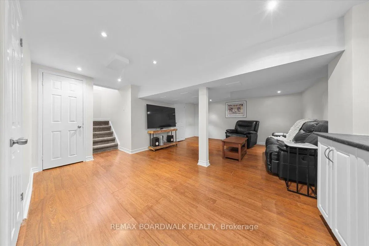 Photo 28 of 407 Sanderling Court, Ottawa, Chatelaine Village — HOMEH