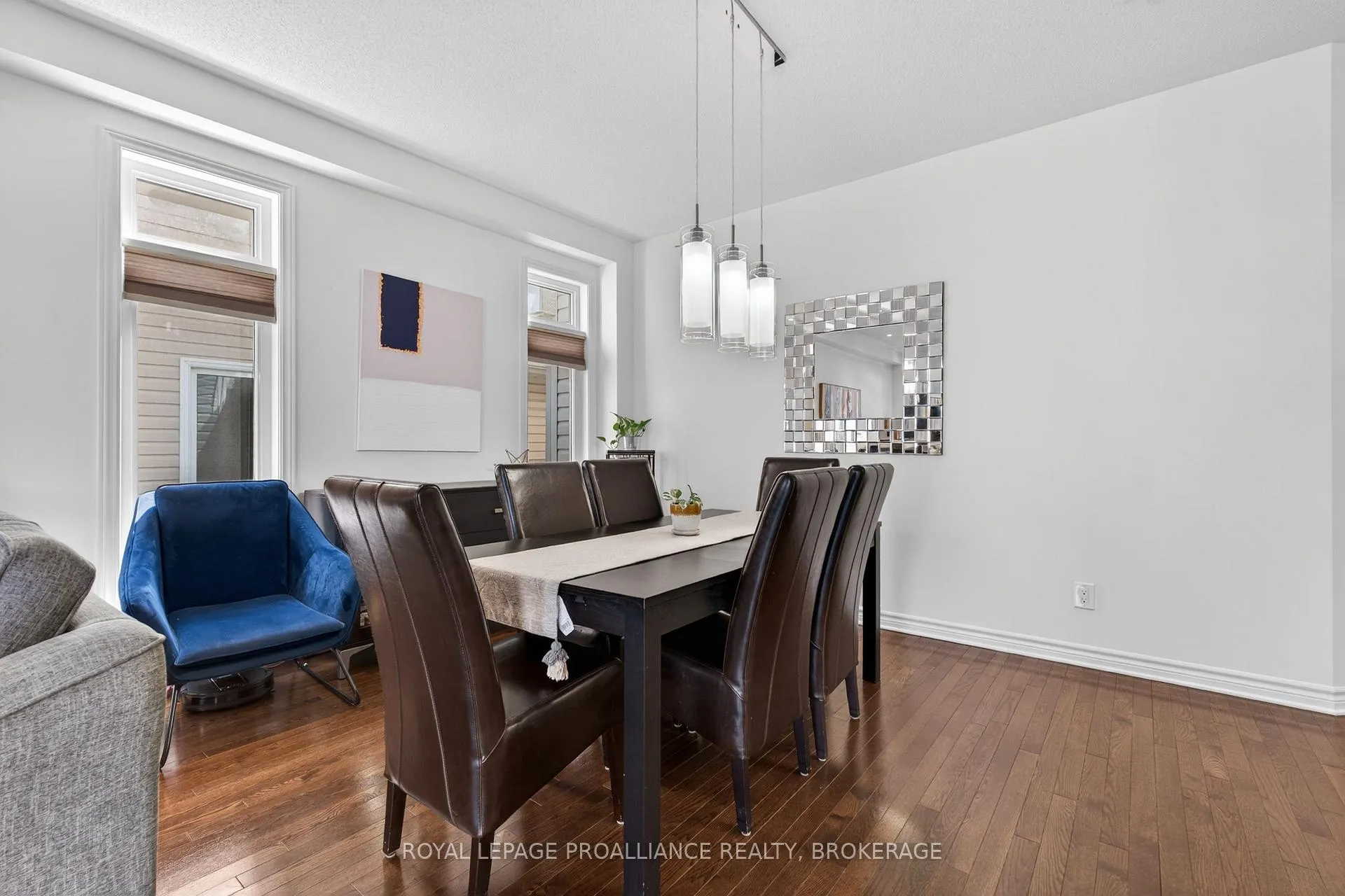 Photo 7 of 1244 Cyprus Road, Kingston, Kingston East (Incl Barret Crt) — HOMEH