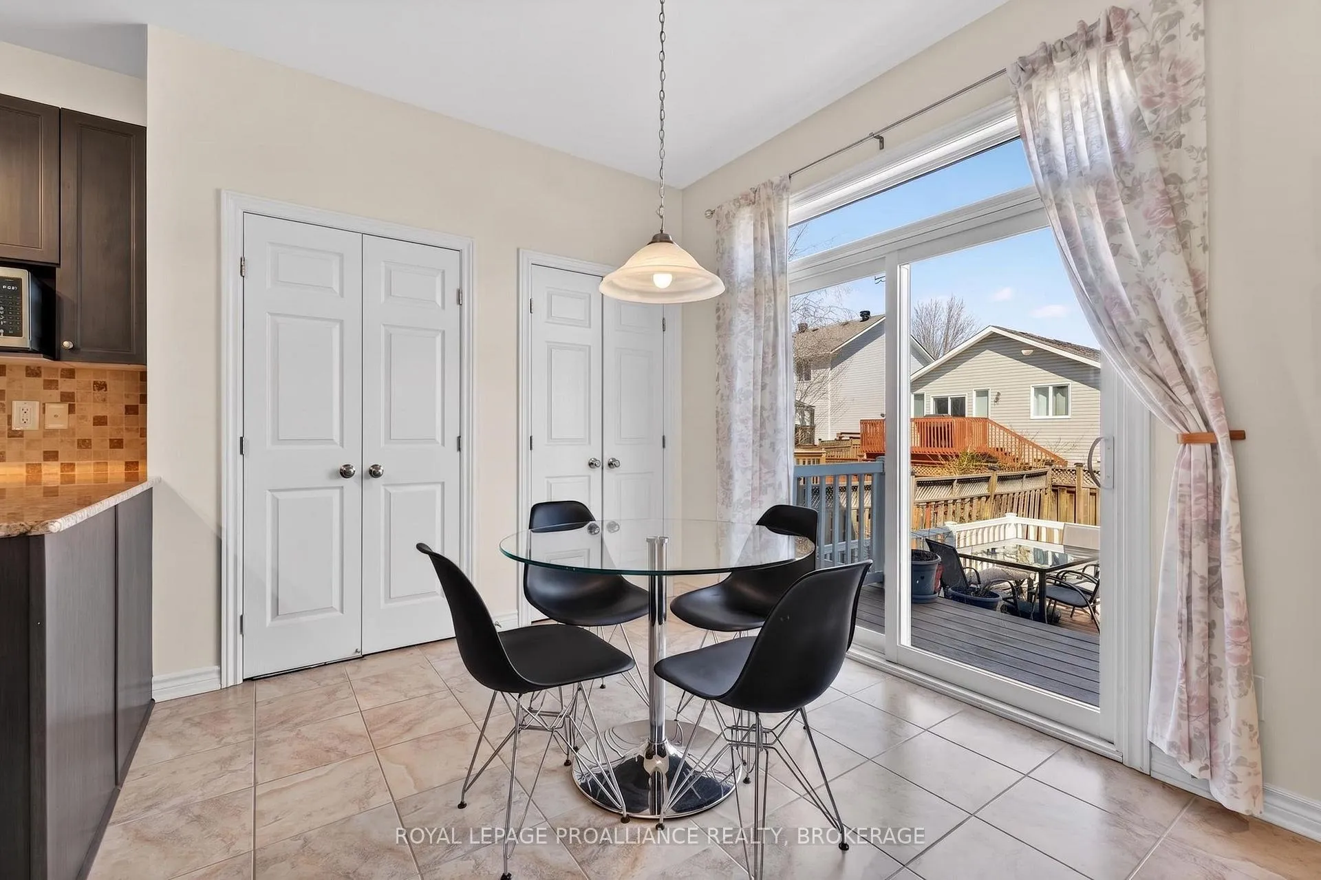 Photo 10 of 1244 Cyprus Road, Kingston, Kingston East (Incl Barret Crt) — HOMEH