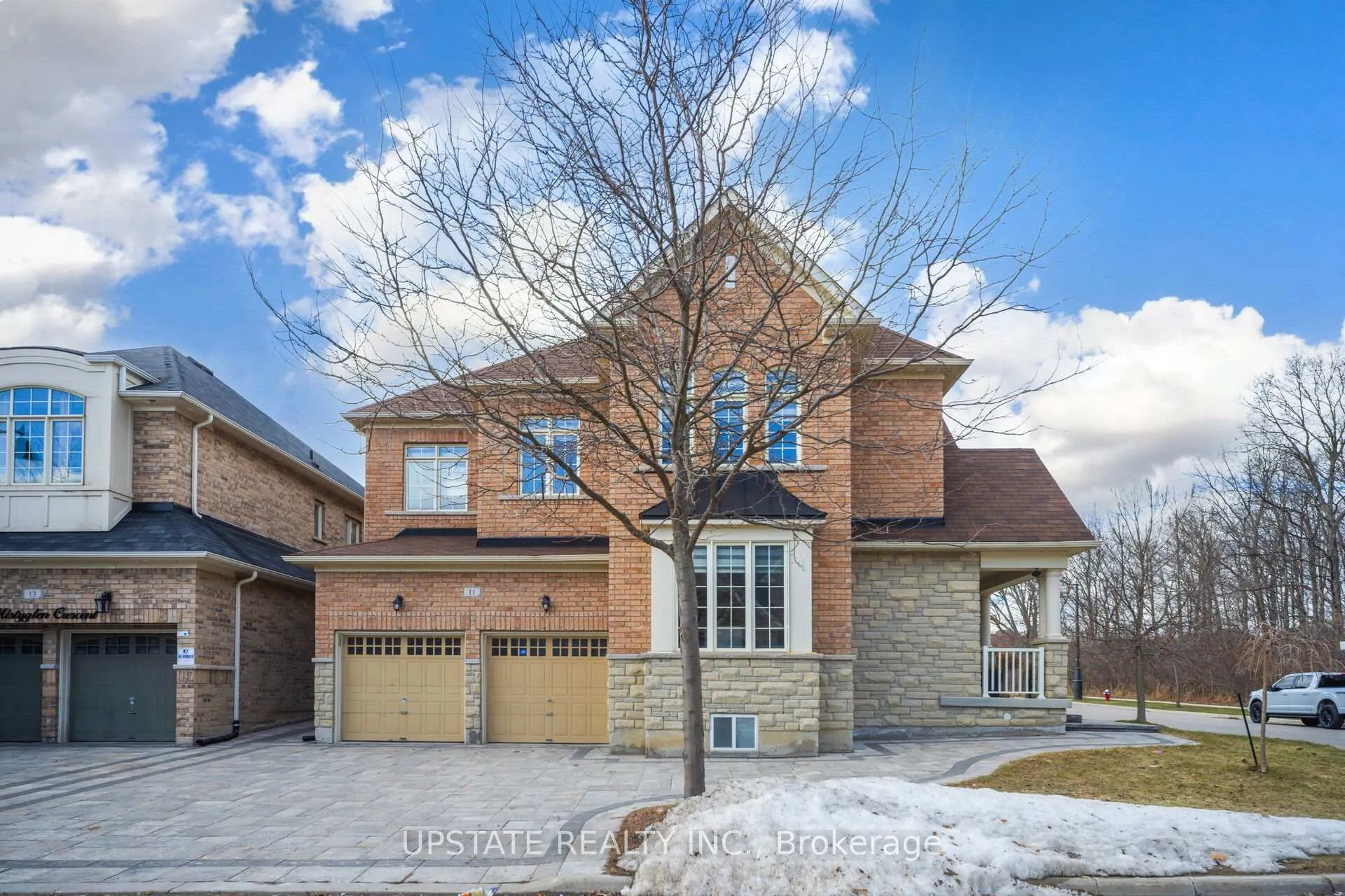 Front of 11 Mistyglen Crescent