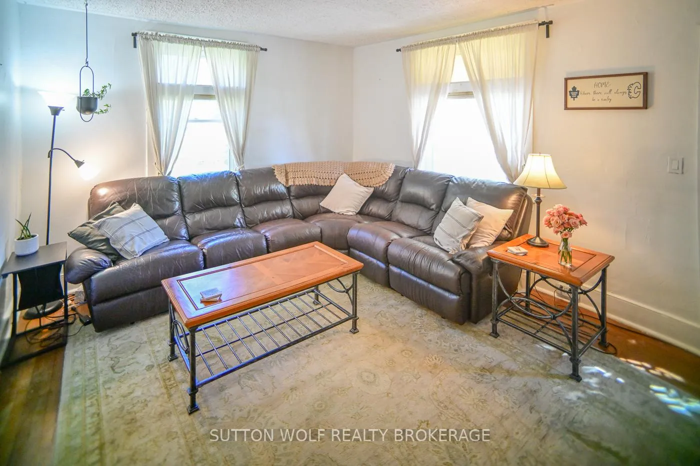 Photo 3 of 26 Arthur Street, Strathroy-Caradoc, NE — HOMEH
