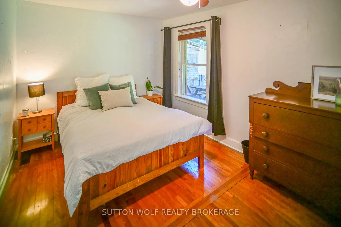 Photo 9 of 26 Arthur Street, Strathroy-Caradoc, NE — HOMEH