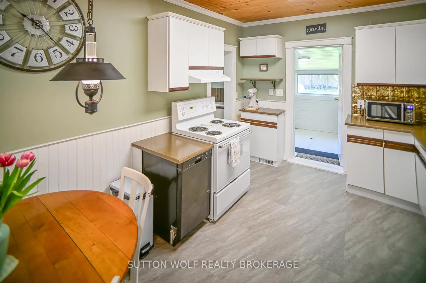 Photo 12 of 26 Arthur Street, Strathroy-Caradoc, NE — HOMEH