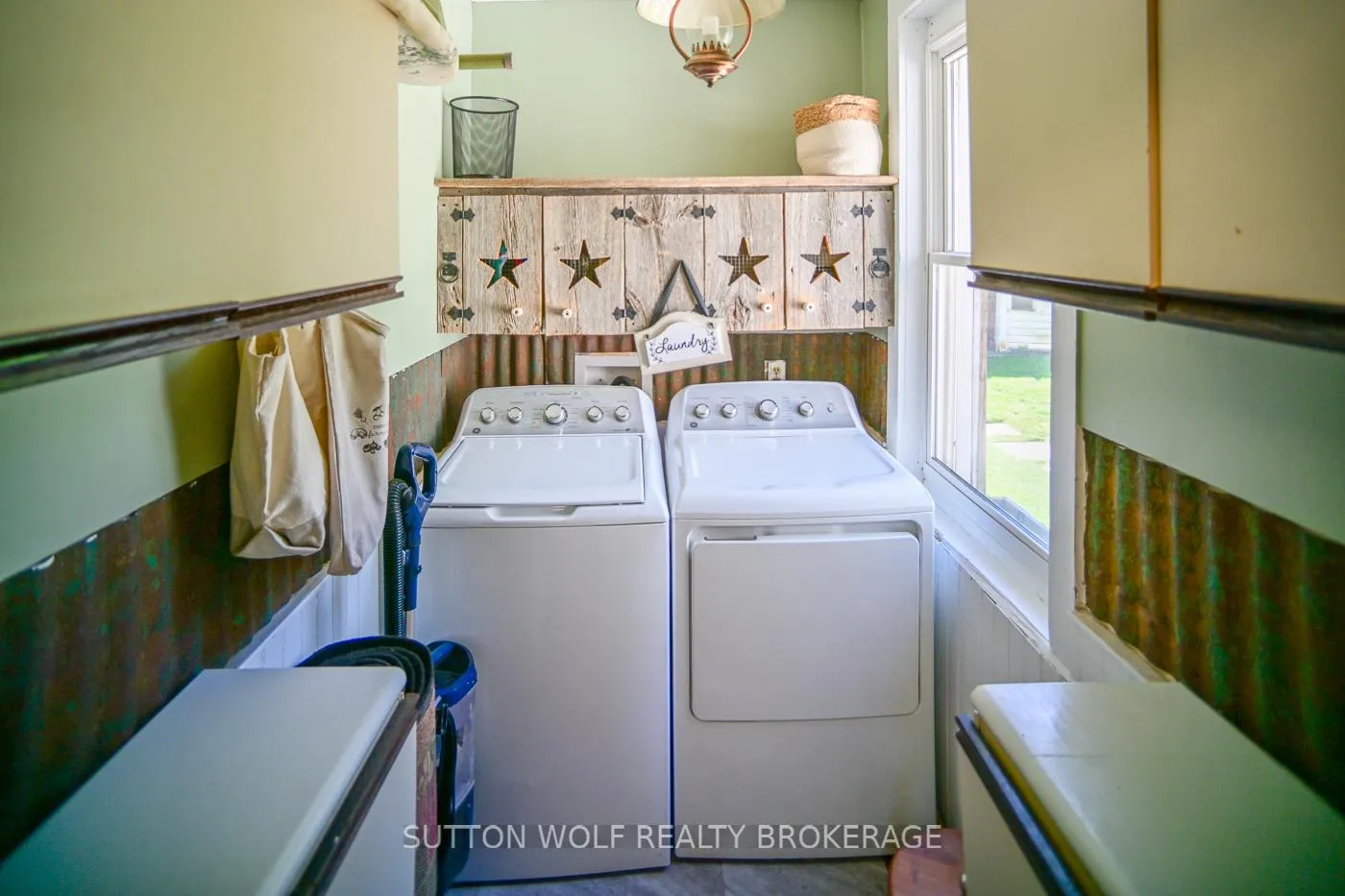 Photo 15 of 26 Arthur Street, Strathroy-Caradoc, NE — HOMEH