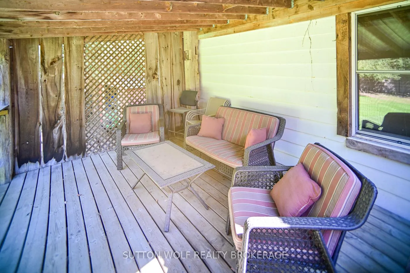 Photo 23 of 26 Arthur Street, Strathroy-Caradoc, NE — HOMEH