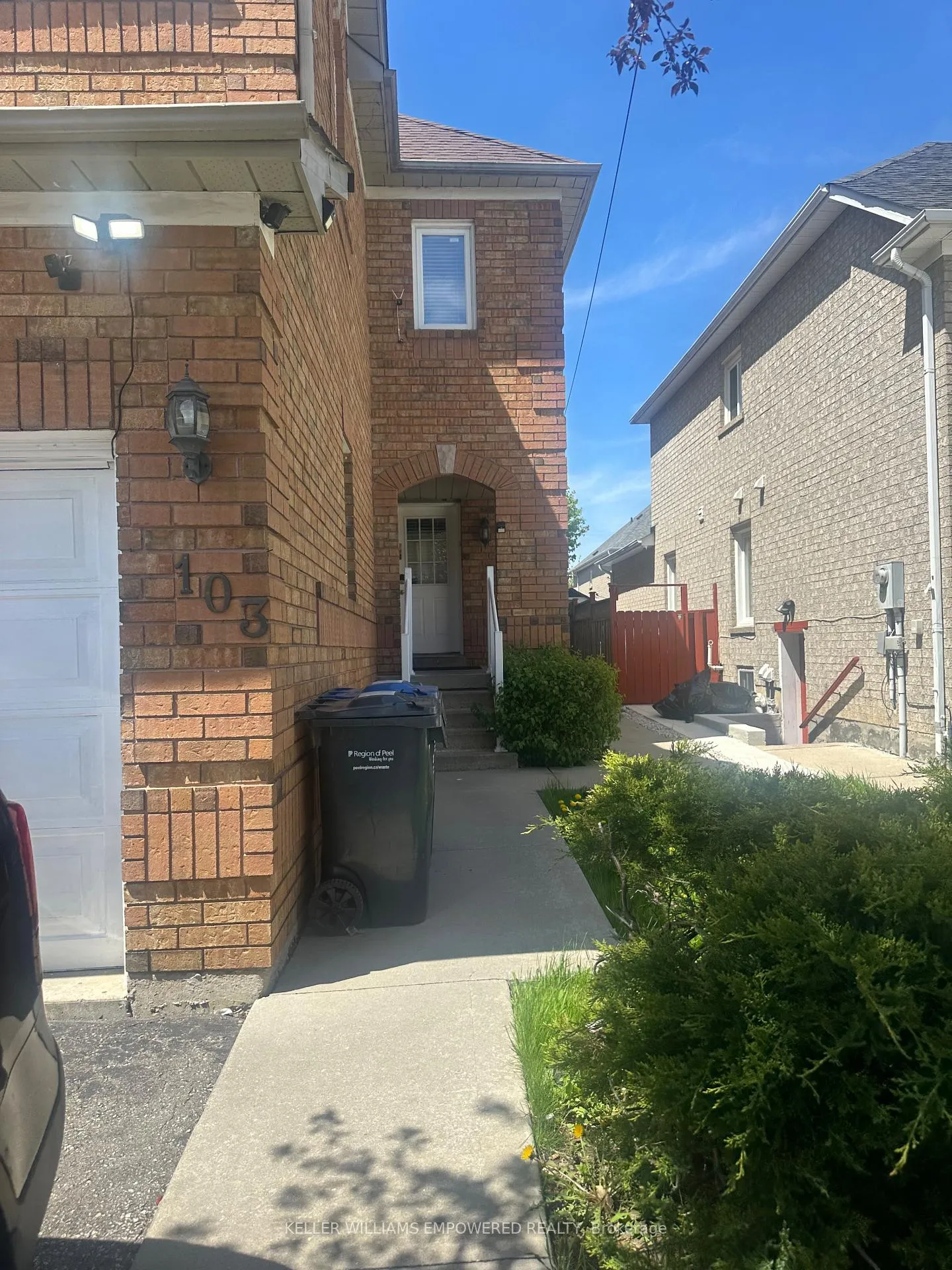 Photo 16 of 103 Prairie Rose Circle, Brampton, Sandringham-Wellington — HOMEH