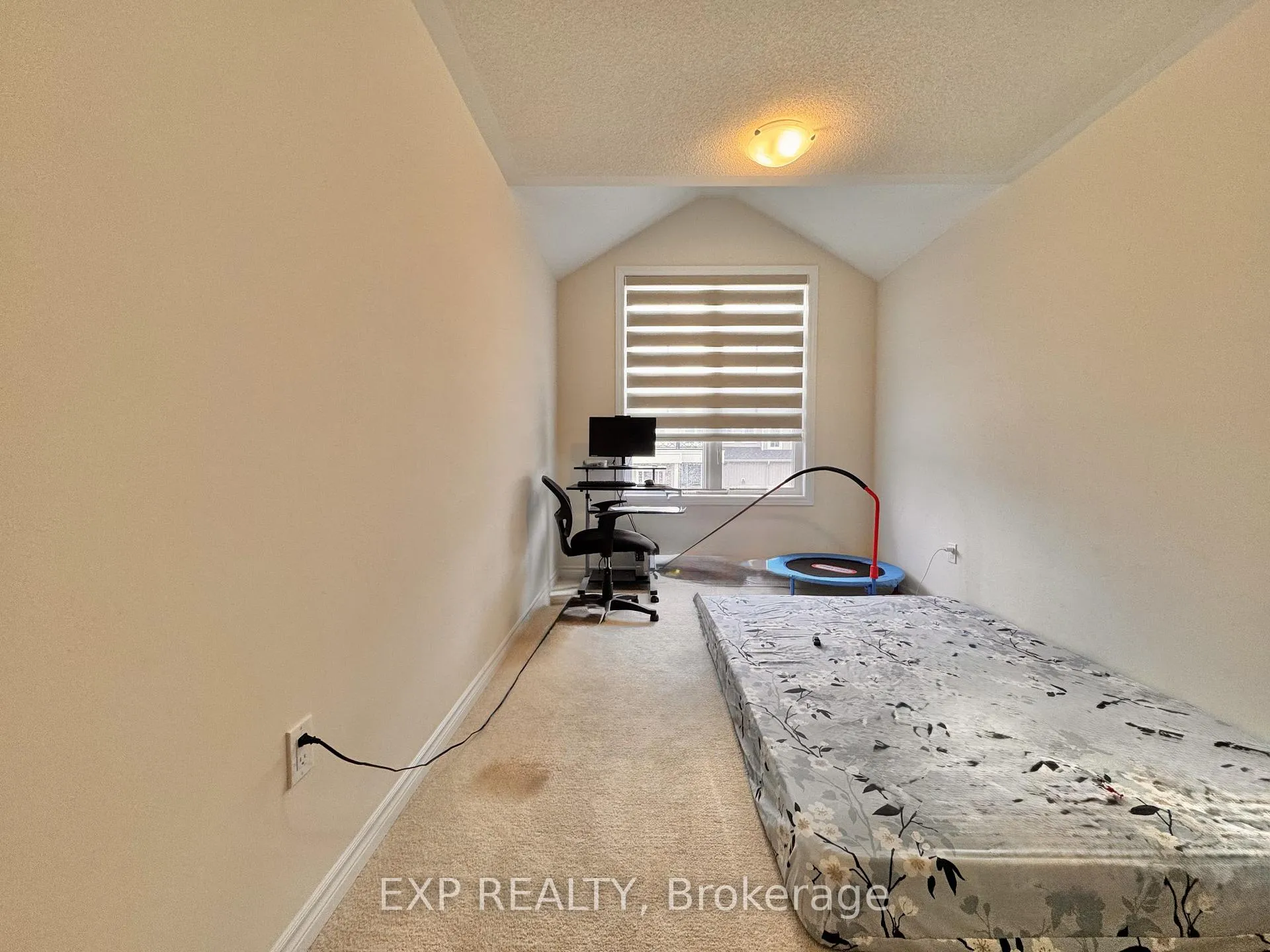 Photo 10 of 107 Mcgill Avenue, Erin — HOMEH