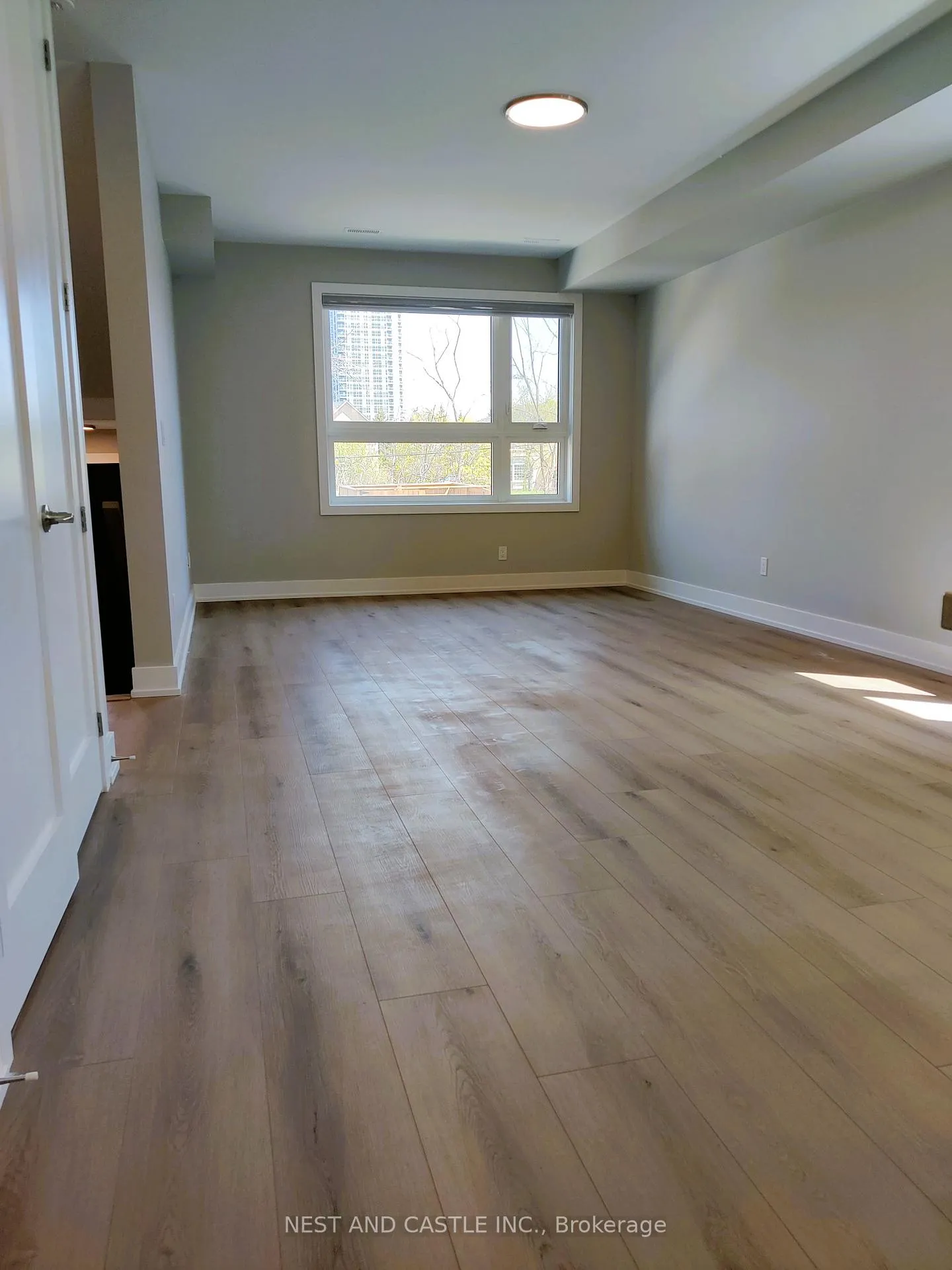 Photo 10 of Unit 3, 20 West Street, Brampton, Downtown Brampton — HOMEH