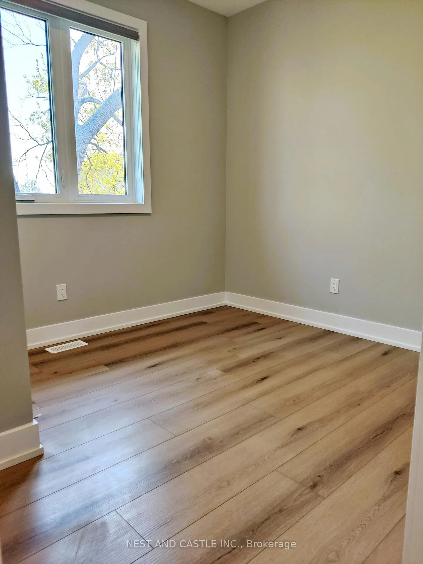 Photo 21 of Unit 3, 20 West Street, Brampton, Downtown Brampton — HOMEH