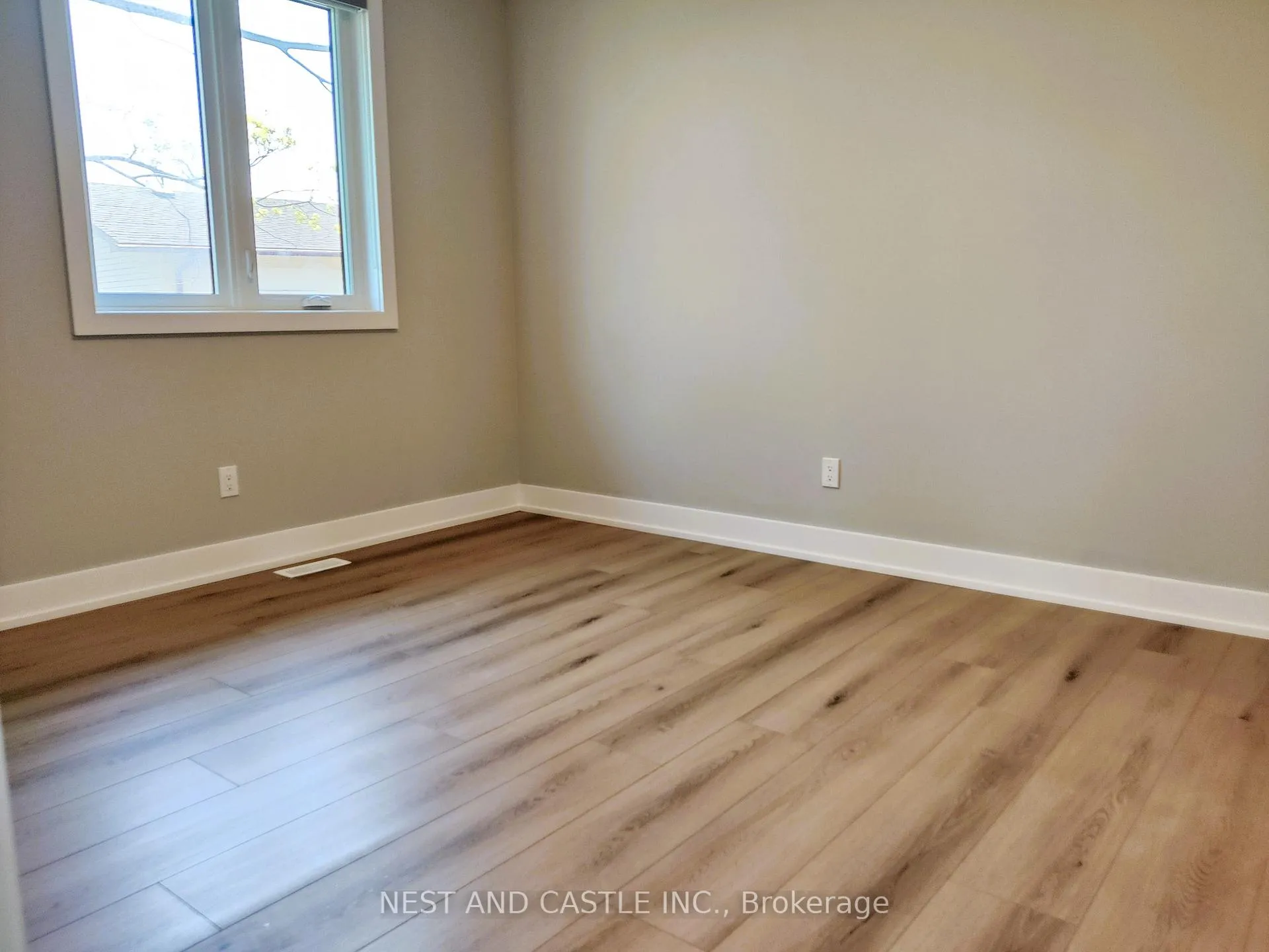 Photo 23 of Unit 3, 20 West Street, Brampton, Downtown Brampton — HOMEH