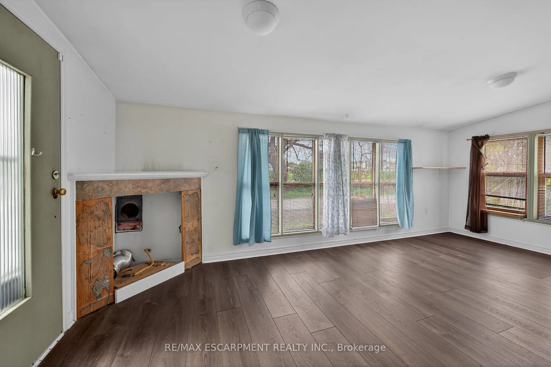Photo 13 of 313 John Street, Norfolk, Simcoe — HOMEH