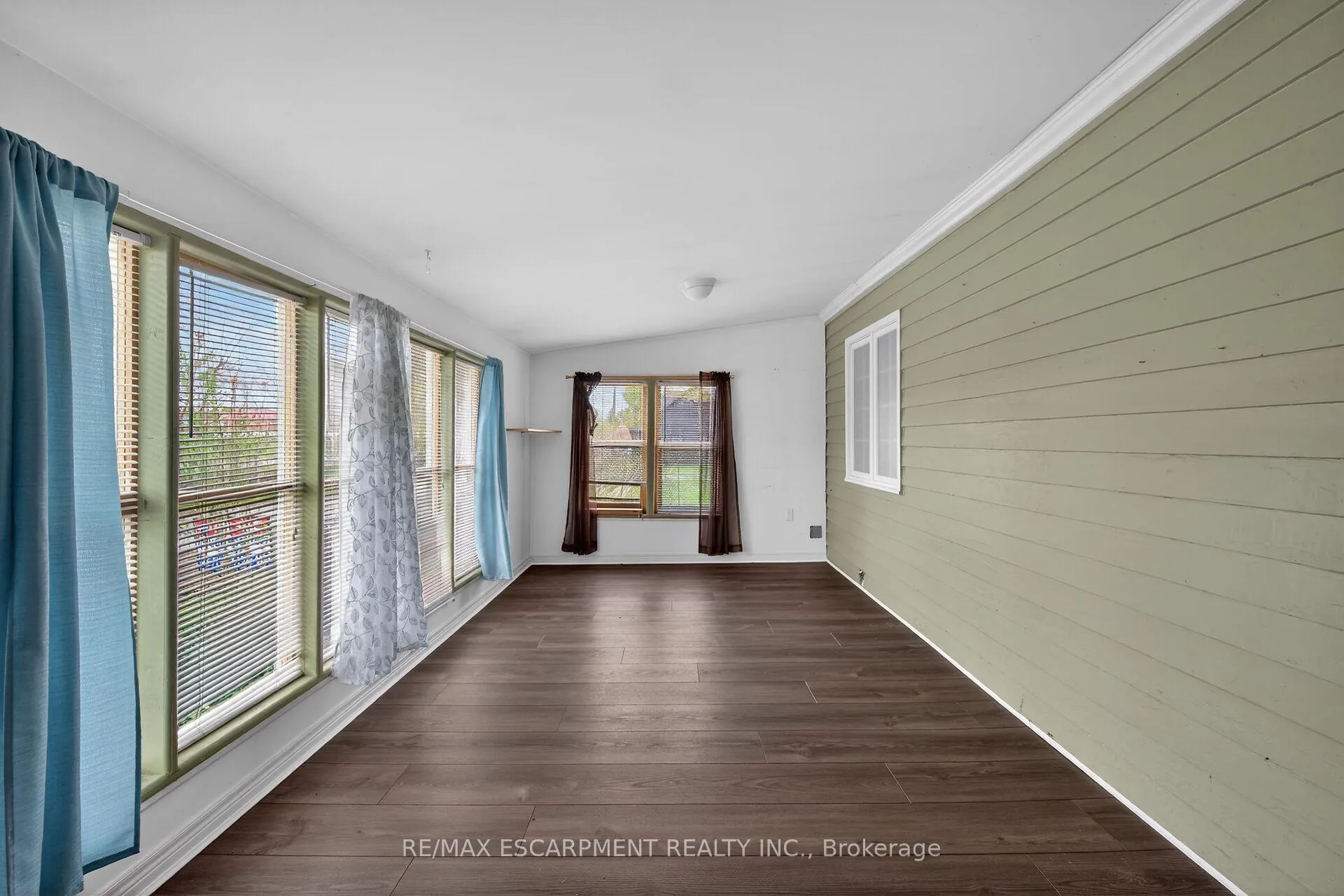 Photo 14 of 313 John Street, Norfolk, Simcoe — HOMEH