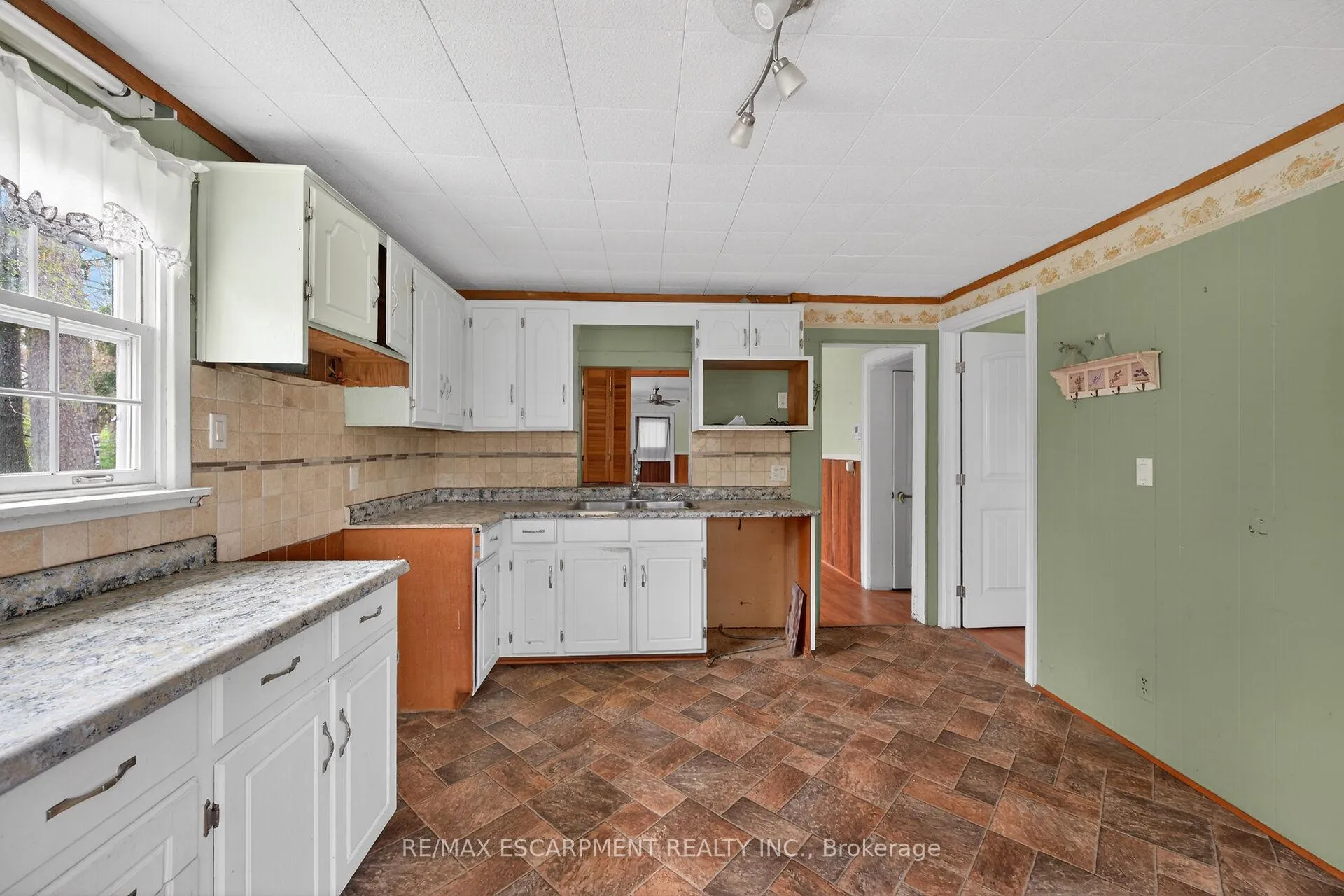Photo 21 of 313 John Street, Norfolk, Simcoe — HOMEH
