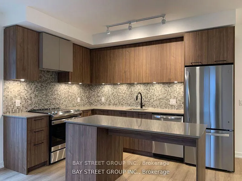 Photo 4 of Unit 13, 30 Lagerfeld Drive, Brampton, Northwest Brampton — HOMEH