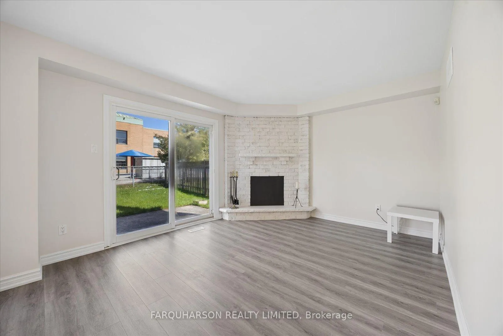 Photo 12 of 44 Elson Street, Markham, Middlefield — HOMEH