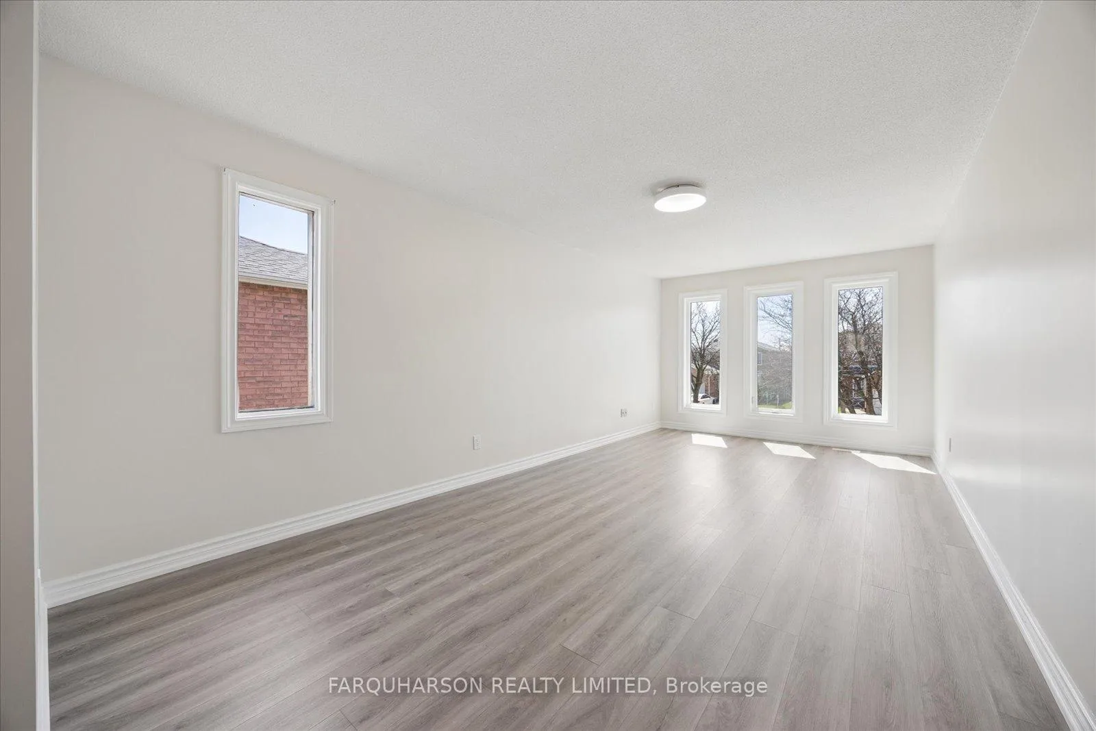 Photo 16 of 44 Elson Street, Markham, Middlefield — HOMEH