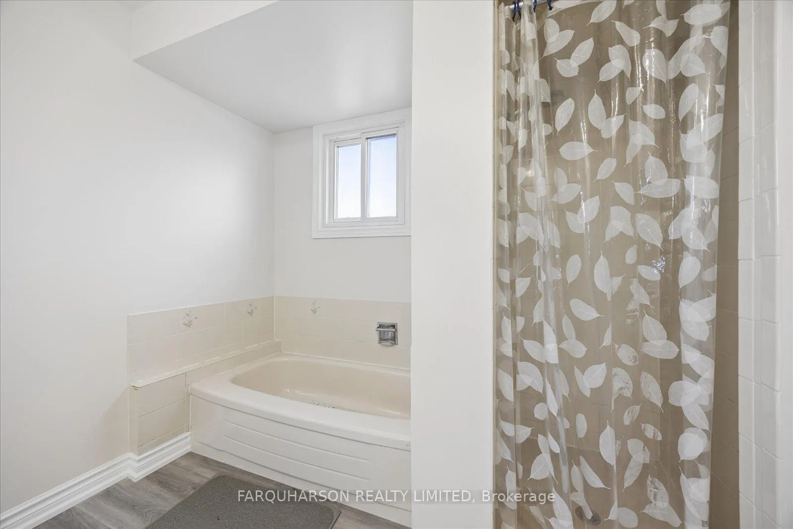 Photo 18 of 44 Elson Street, Markham, Middlefield — HOMEH