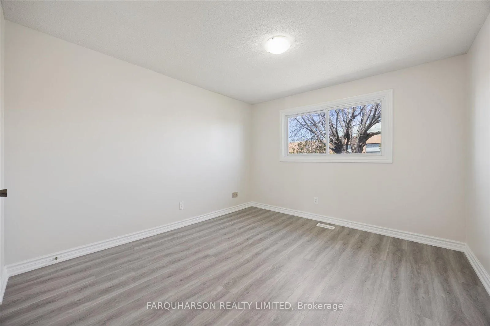 Photo 20 of 44 Elson Street, Markham, Middlefield — HOMEH