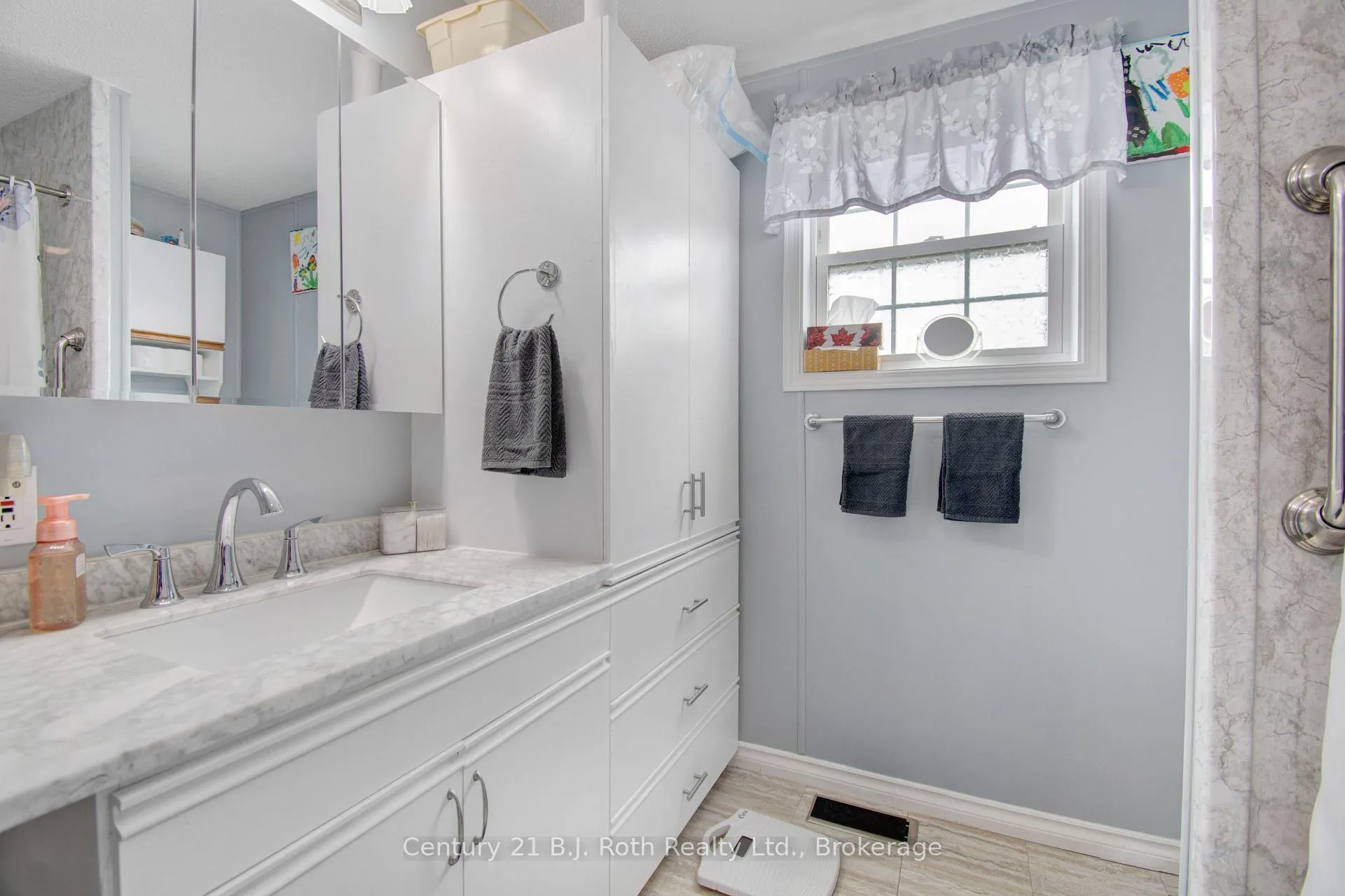 Photo 27 of 4114 Hemlock Crescent, Severn, Rural Severn — HOMEH