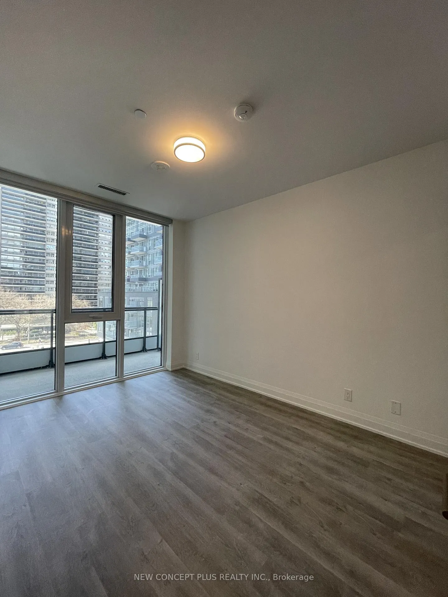 Photo 15 of Unit 403, 65 Broadway Avenue, Toronto, Mount Pleasant West — HOMEH